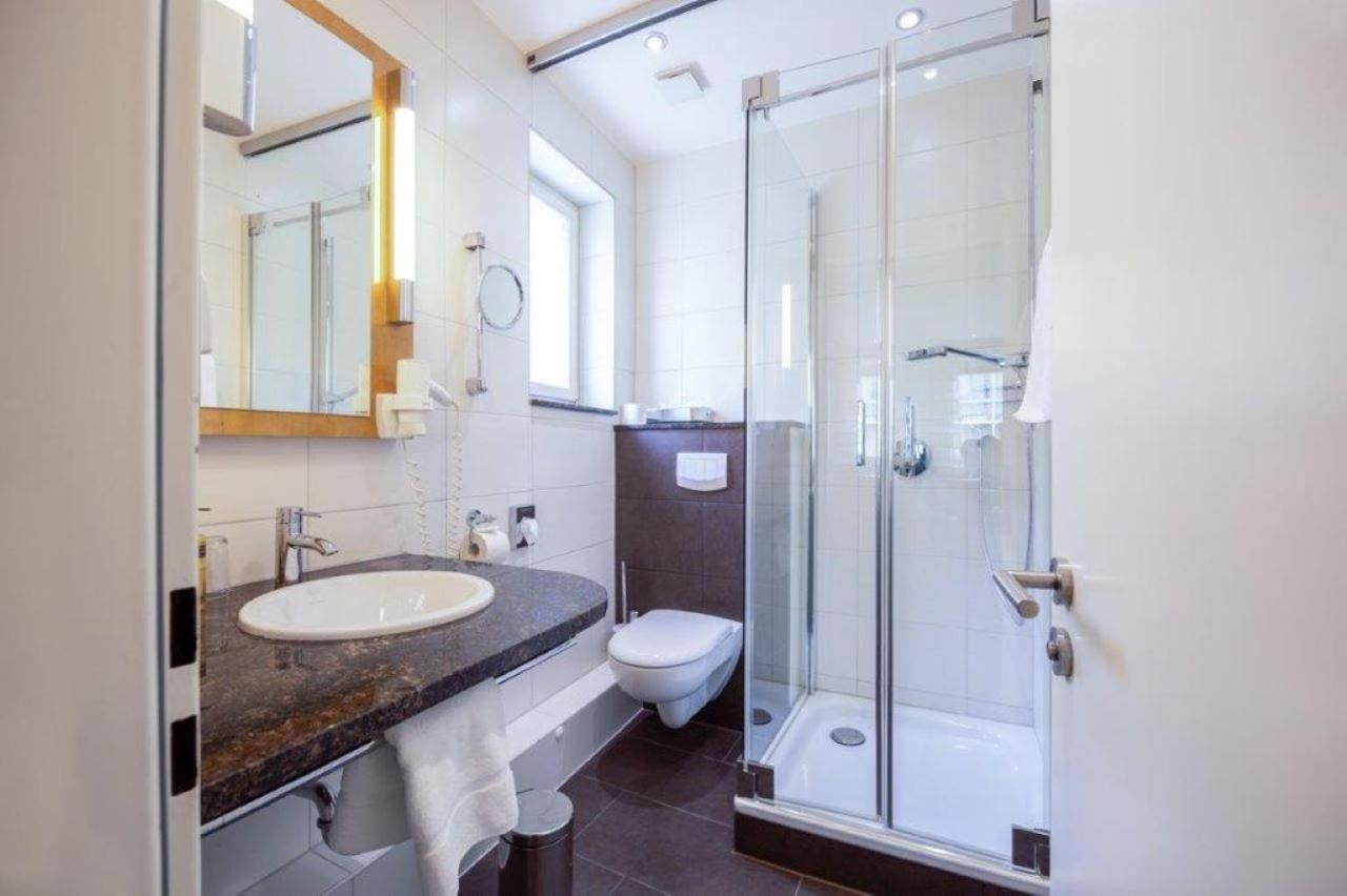 שטוטגרט Kronenhotel מראה חיצוני תמונה
