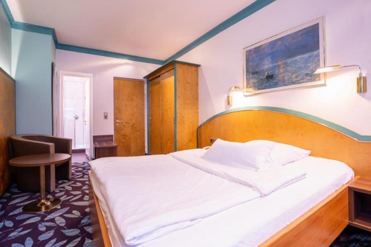 שטוטגרט Kronenhotel מראה חיצוני תמונה